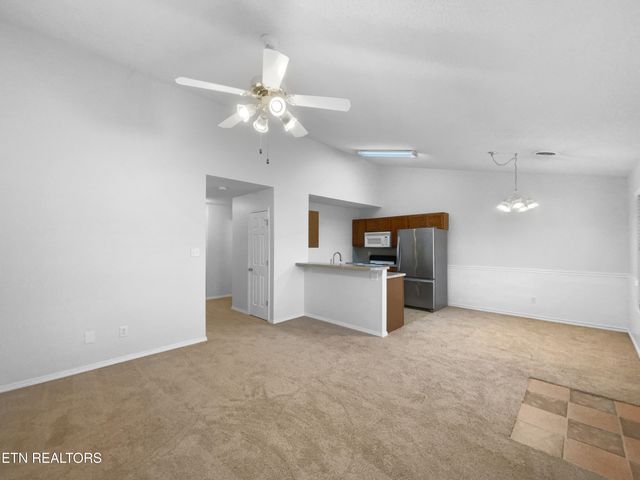 553 Ravenwood Drive, Maryville, TN 37801