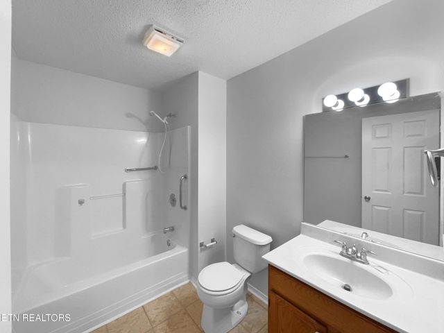 553 Ravenwood Drive, Maryville, TN 37801