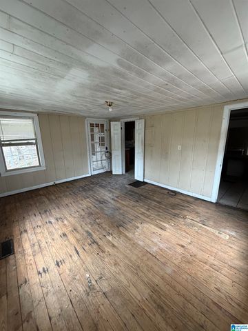 512 7TH AVENUE E, Oneonta, AL 35121