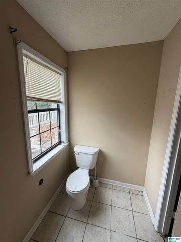 512 7TH AVENUE E, Oneonta, AL 35121