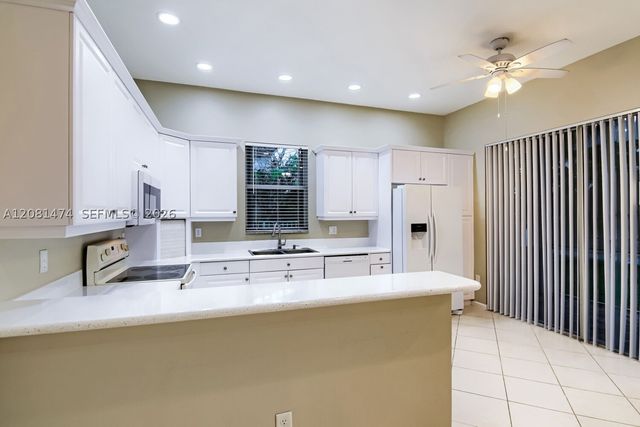 5213 SW 158th Ave, Miramar, FL 33027