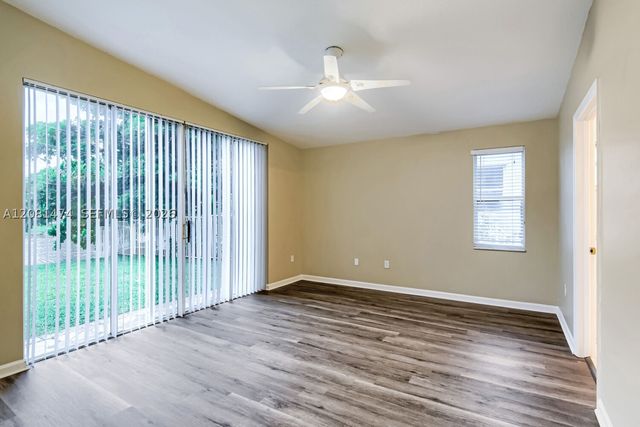 5213 SW 158th Ave, Miramar, FL 33027