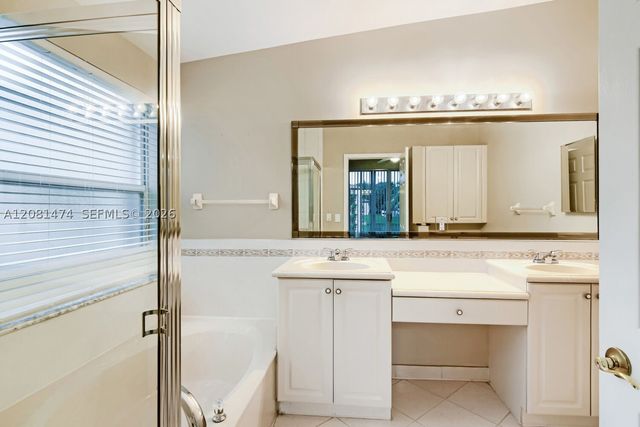 5213 SW 158th Ave, Miramar, FL 33027