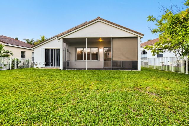 5213 SW 158th Ave, Miramar, FL 33027
