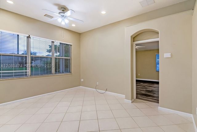 5213 SW 158th Ave, Miramar, FL 33027