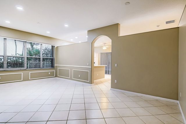 5213 SW 158th Ave, Miramar, FL 33027