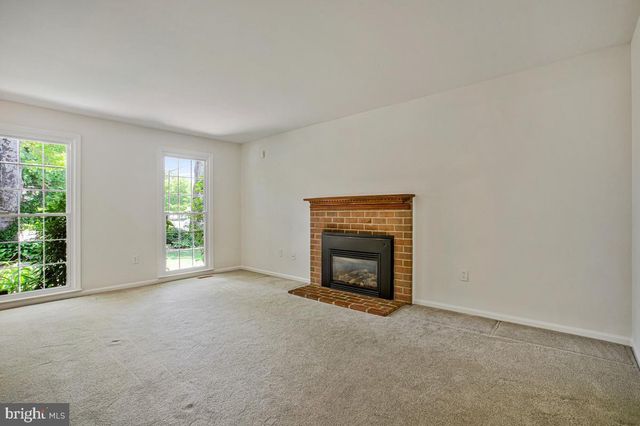 6052 TAMAR DR, Columbia, MD 21045