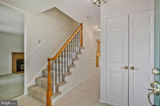 6052 TAMAR DR, Columbia, MD 21045