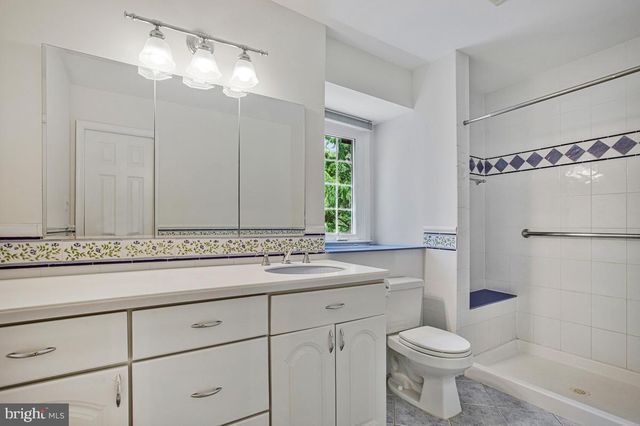 6052 TAMAR DR, Columbia, MD 21045