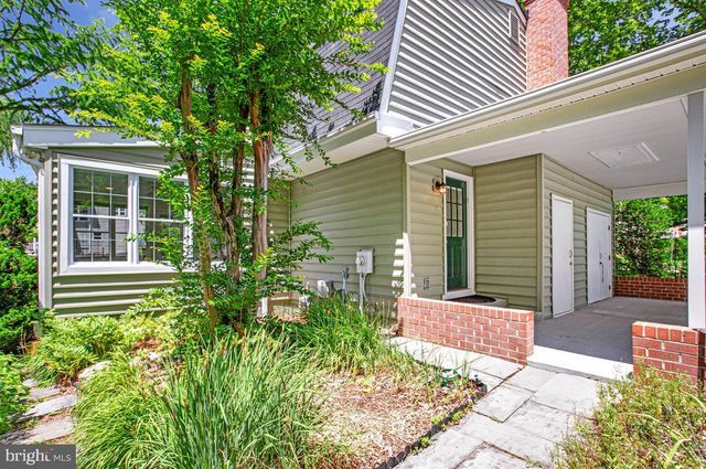 6052 TAMAR DR, Columbia, MD 21045