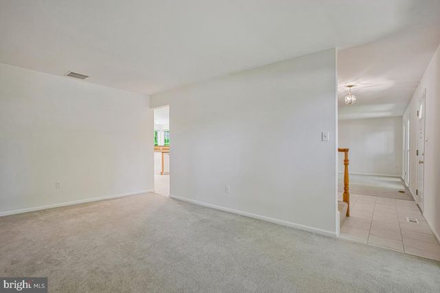 6052 TAMAR DR, Columbia, MD 21045