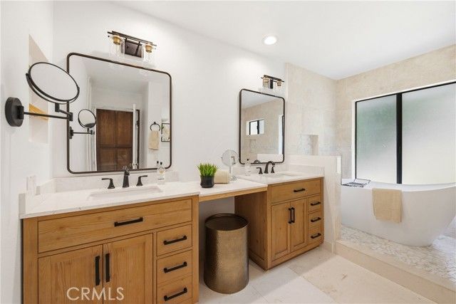 2044 Calle Yucca, Thousand Oaks, CA 91360