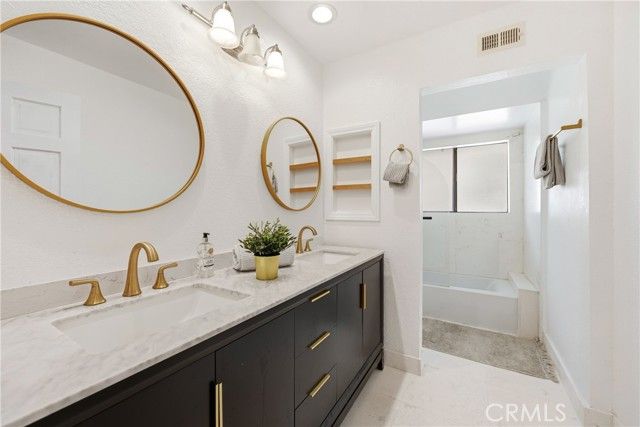 2044 Calle Yucca, Thousand Oaks, CA 91360