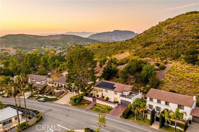 2044 Calle Yucca, Thousand Oaks, CA 91360