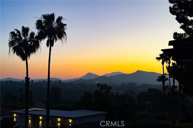 2044 Calle Yucca, Thousand Oaks, CA 91360