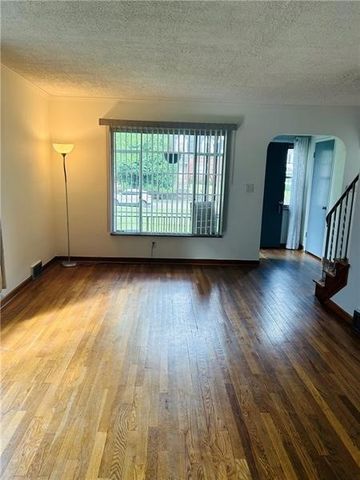 65 Princeton Ave, Uniontown, PA 15401