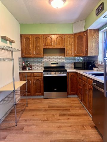 65 Princeton Ave, Uniontown, PA 15401
