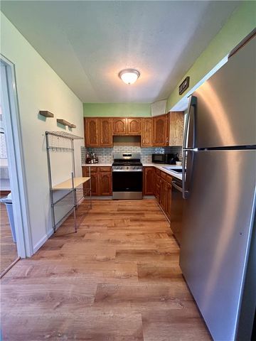 65 Princeton Ave, Uniontown, PA 15401