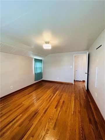 65 Princeton Ave, Uniontown, PA 15401