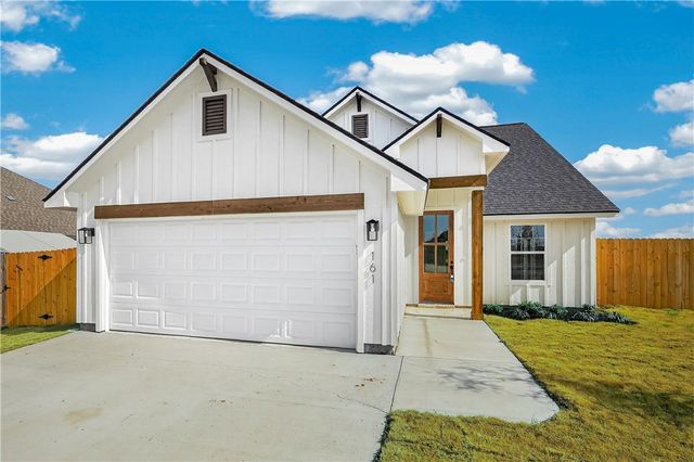 161 Turnrow Cove, Snook, TX 77878