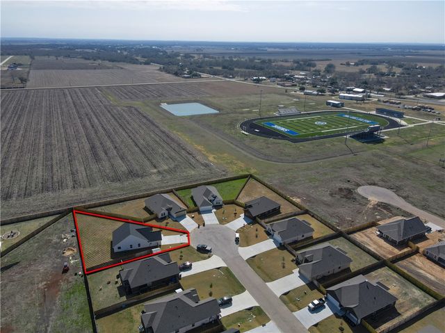 161 Turnrow Cove, Snook, TX 77878