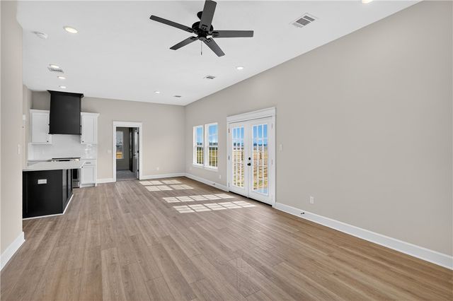 161 Turnrow Cove, Snook, TX 77878