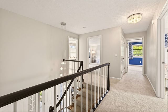 153 Caversham Woods, Pittsford, NY 14534