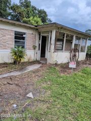 3671 CEDAR Drive, Jacksonville, FL 32207