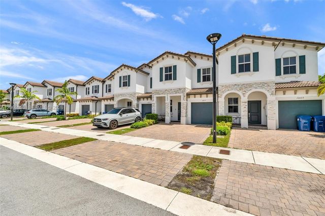 12613 NW 23rd Place, Miami, FL 33167