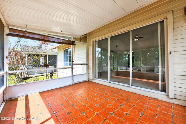 568 Abington Court, Apopka, FL 32703