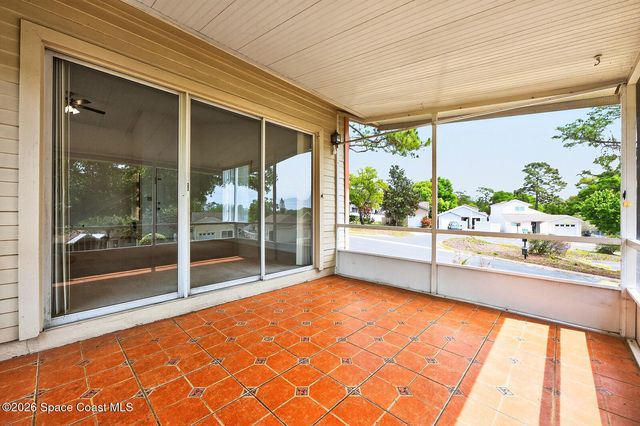 568 Abington Court, Apopka, FL 32703