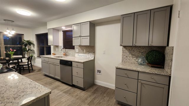 1619 Glenhill Lane, Lewisville, TX 75077