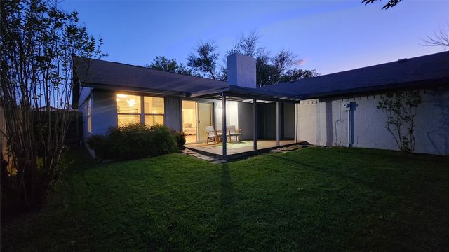 1619 Glenhill Lane, Lewisville, TX 75077