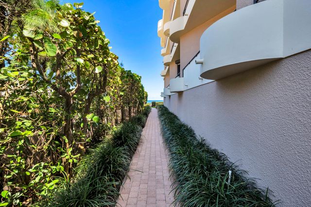 110 Sunset Avenue 4-a, Palm Beach, FL 33480