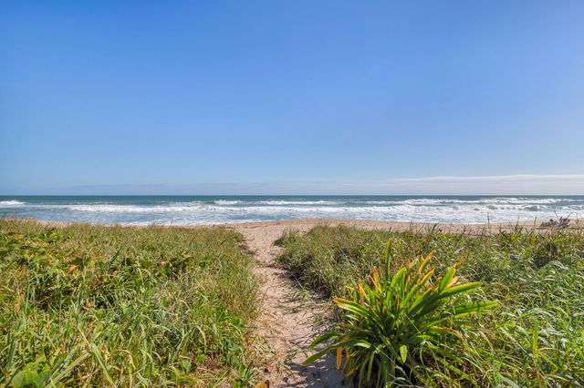 110 Sunset Avenue 4-a, Palm Beach, FL 33480