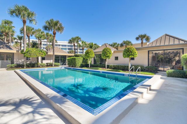 110 Sunset Avenue 4-a, Palm Beach, FL 33480
