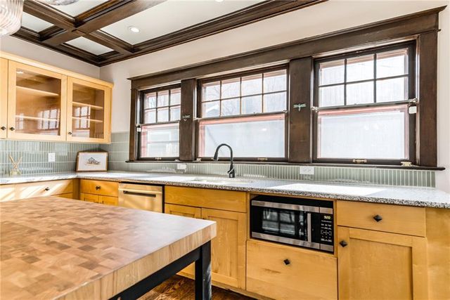 3839 Harrison Boulevard, Kansas City, MO 64109