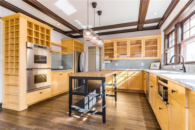 3839 Harrison Boulevard, Kansas City, MO 64109