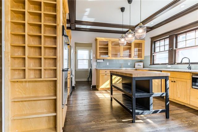 3839 Harrison Boulevard, Kansas City, MO 64109