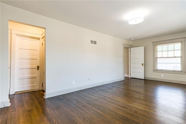 3839 Harrison Boulevard, Kansas City, MO 64109