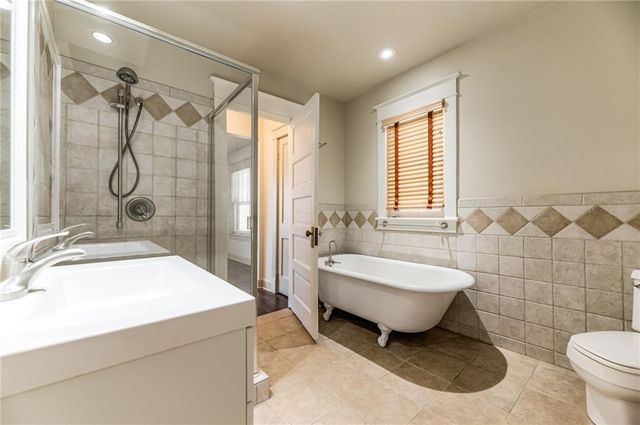 3839 Harrison Boulevard, Kansas City, MO 64109