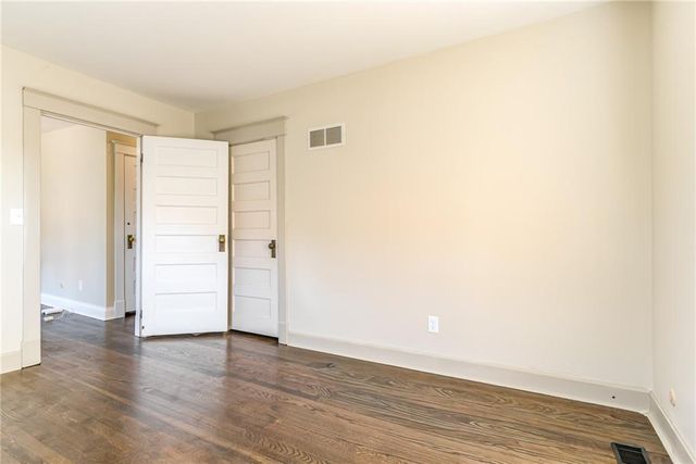 3839 Harrison Boulevard, Kansas City, MO 64109