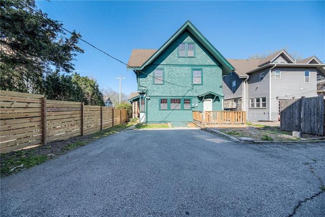 3839 Harrison Boulevard, Kansas City, MO 64109