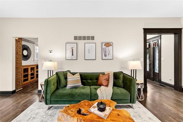 3839 Harrison Boulevard, Kansas City, MO 64109