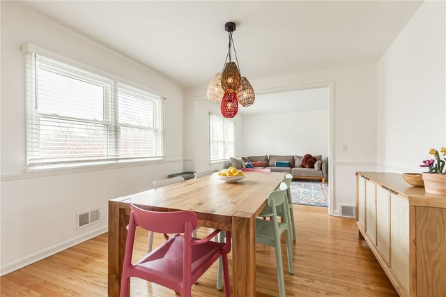 7 Falconbridge Drive, Pittsford, NY 14534