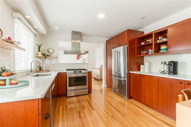 7 Falconbridge Drive, Pittsford, NY 14534