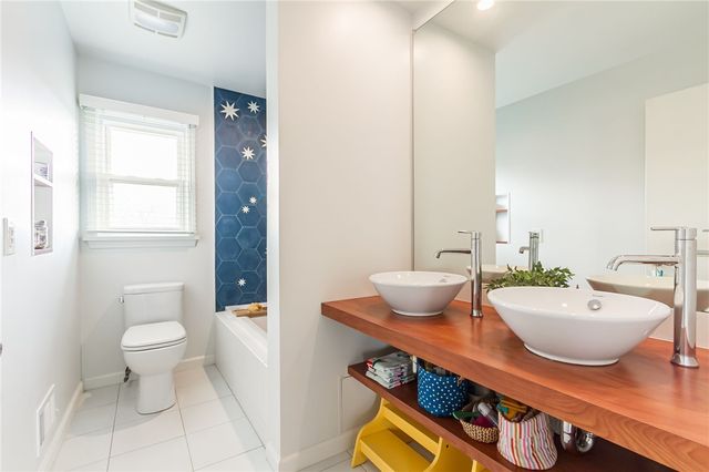 7 Falconbridge Drive, Pittsford, NY 14534