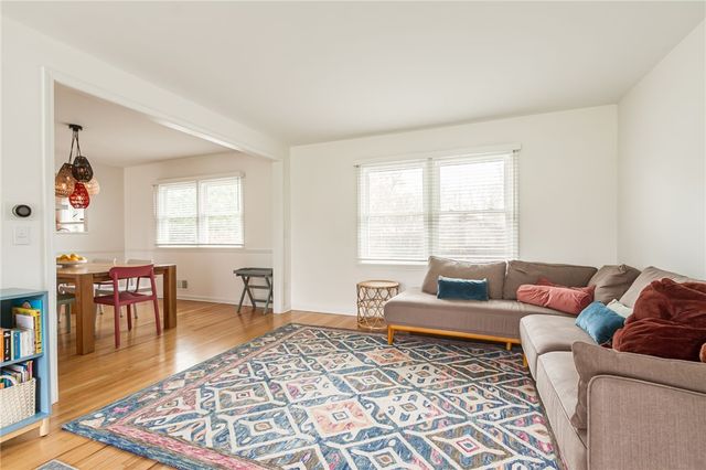 7 Falconbridge Drive, Pittsford, NY 14534