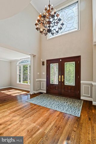 11366 SENECA KNOLL DR, Great Falls, VA 22066