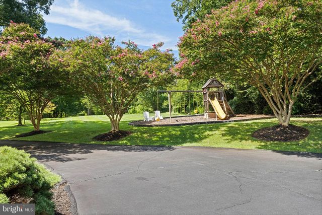 11366 SENECA KNOLL DR, Great Falls, VA 22066